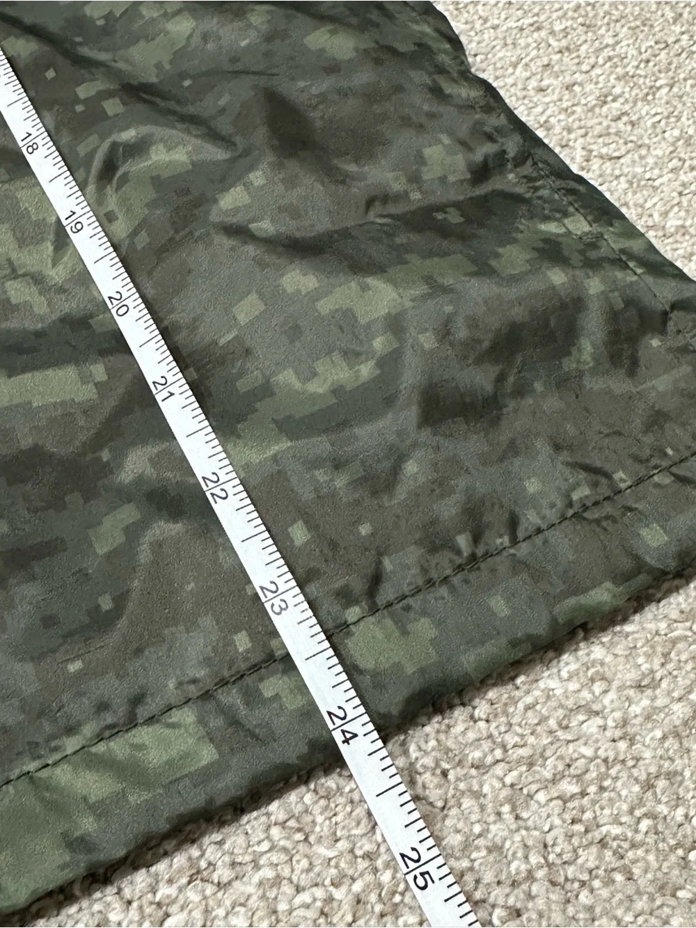 Old Navy Boys Green Pixelated Camo Lined Hooded Water Resistant Jacket